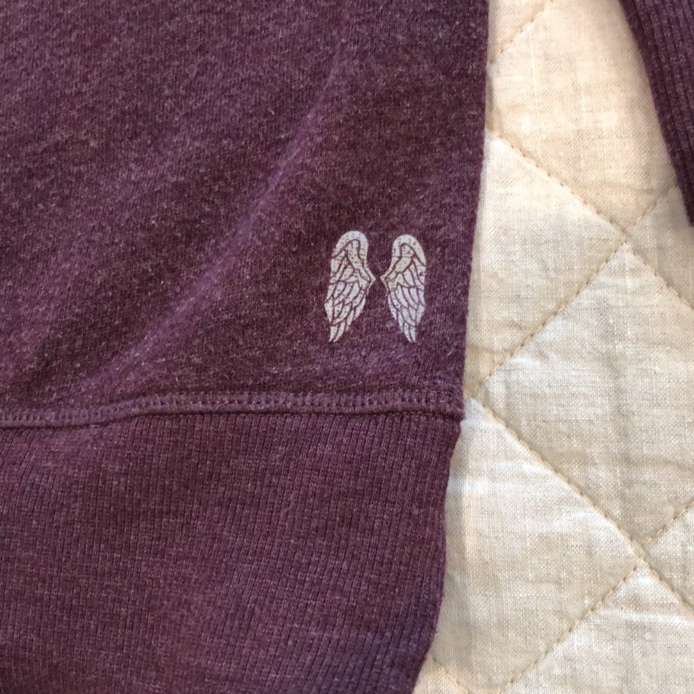 Victoria's Secret Oversize Sweater - Picture 2 of 4